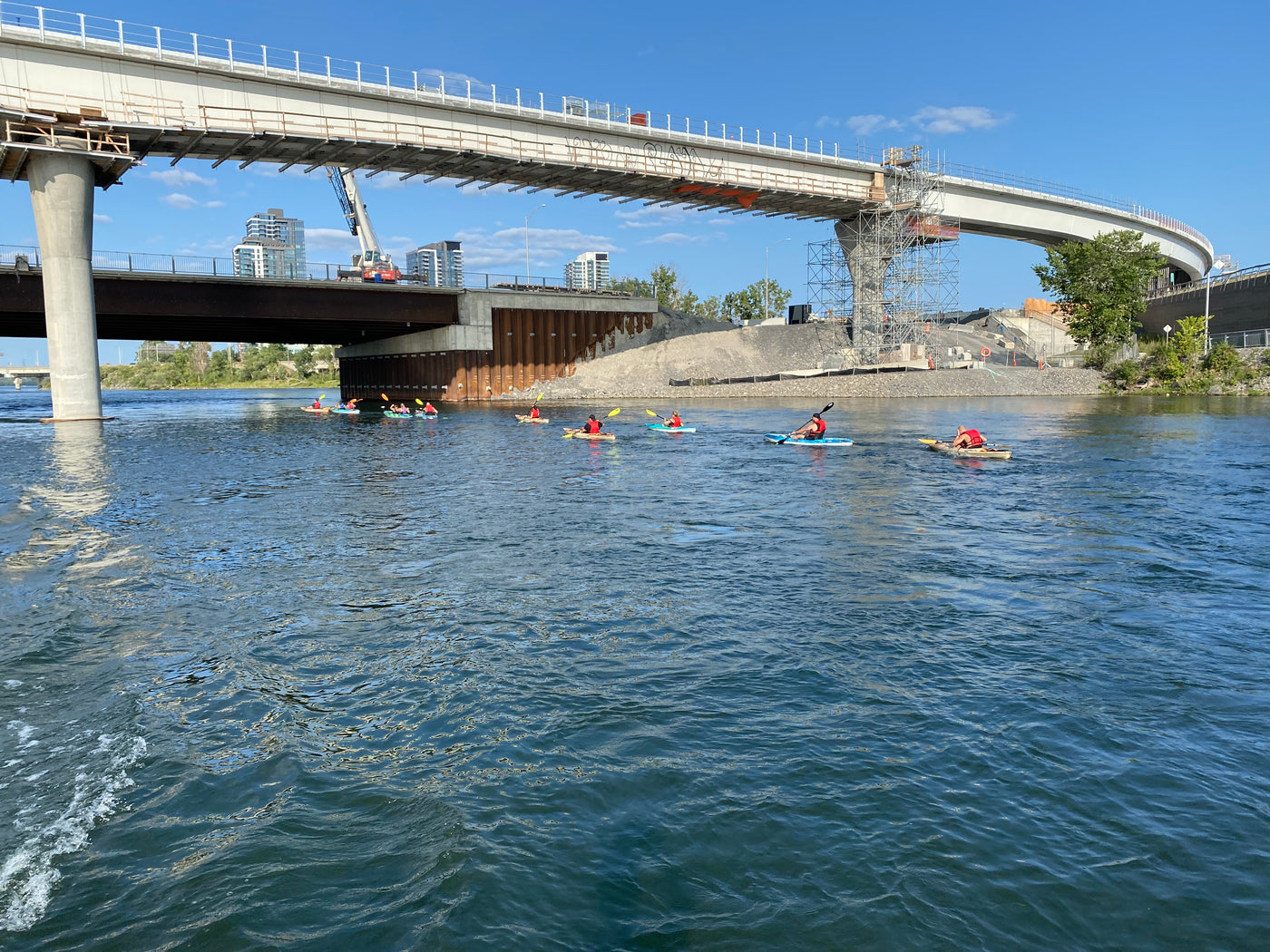 THE SAMUEL-DE CHAMPLAIN BRIDGE KAYAK CROSSING (GUIDED)